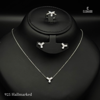 Elegant 925 Italian Silver Women’s Set with Zircone Stones. 6.3 Grm